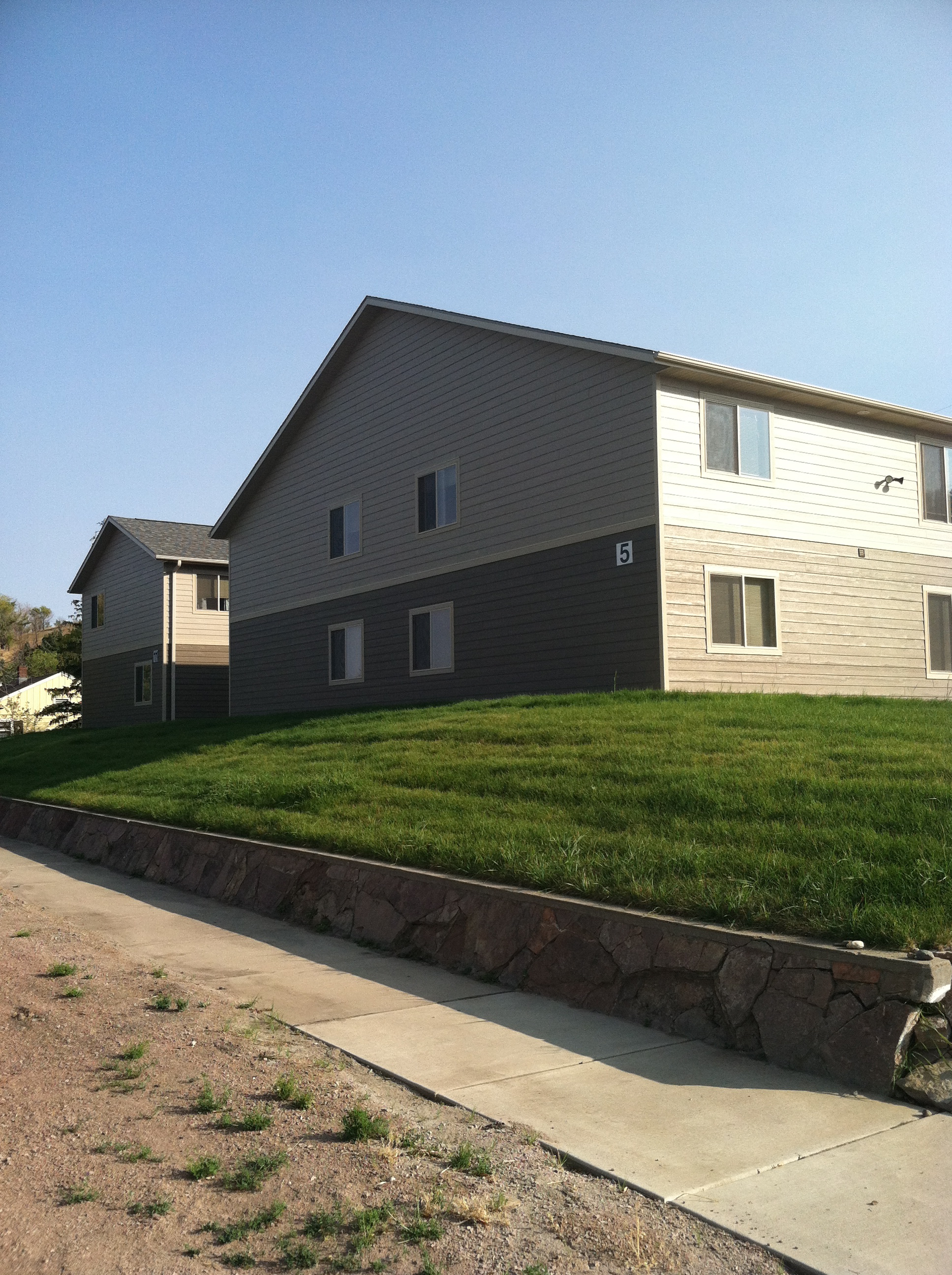 Property thumbnail image
